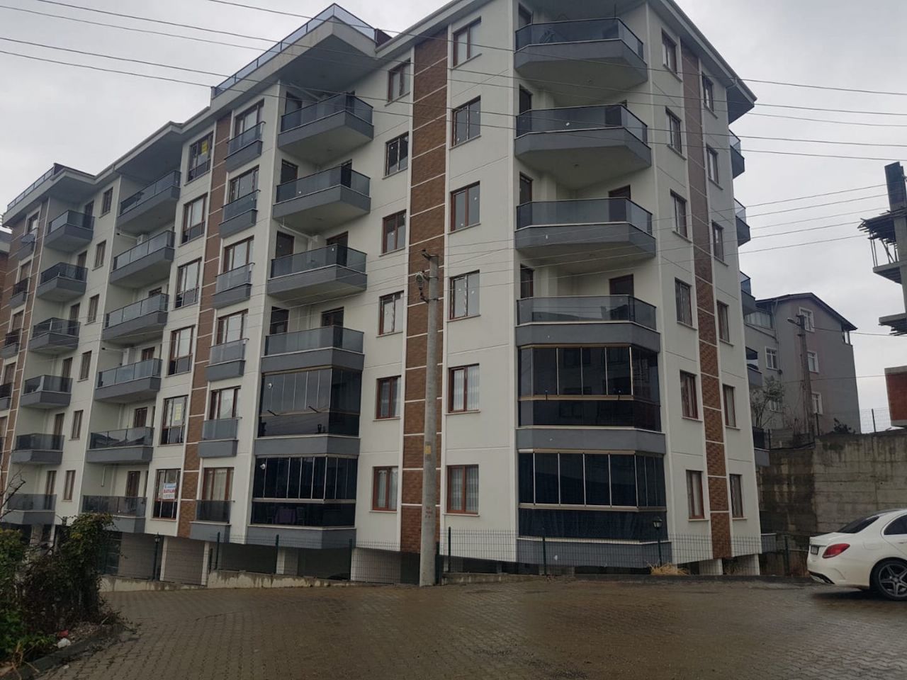 YÜCELEN YAPI HOROZLAR SİTESİ 